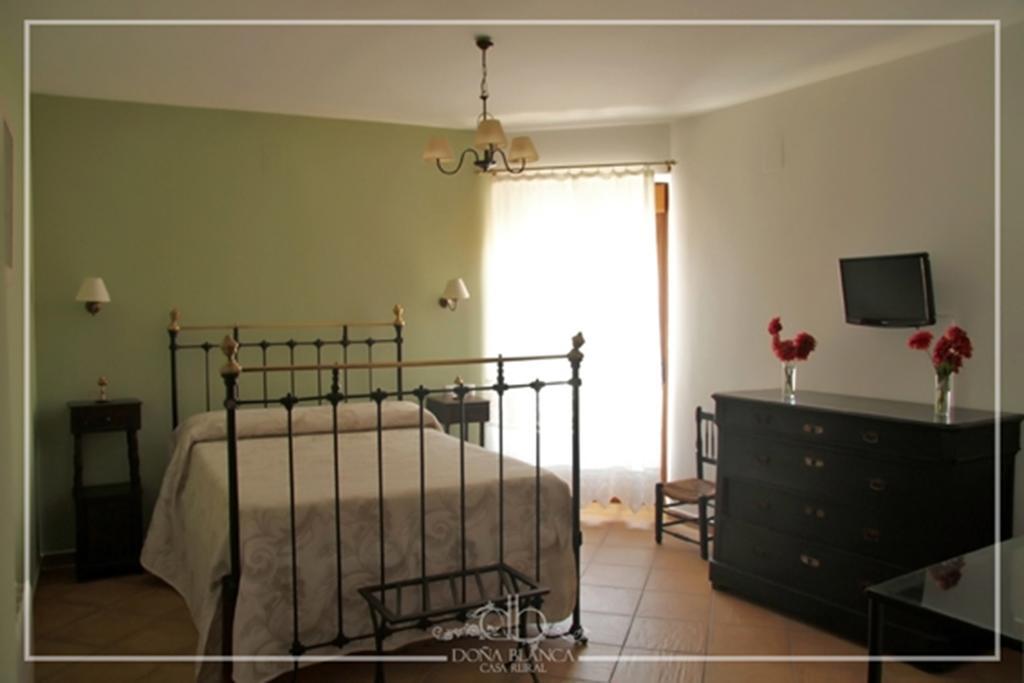 Casa Rural Dona Blanca Santa Cruz de la Sierra Room photo